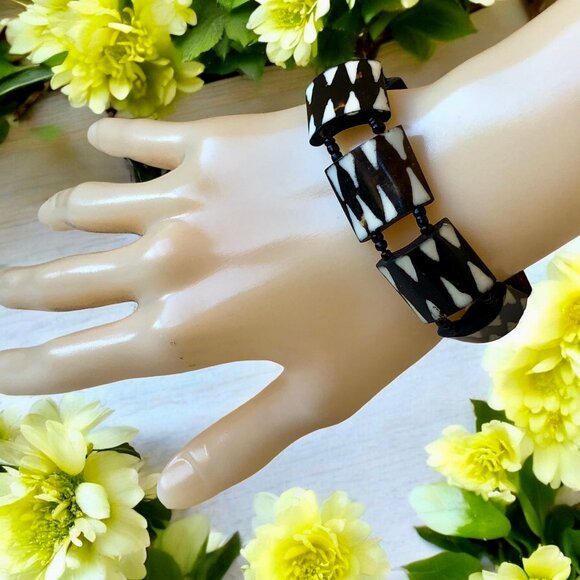 Stretch Bracelets Beads Gemstones Lot of 3 - Picture 2 of 10